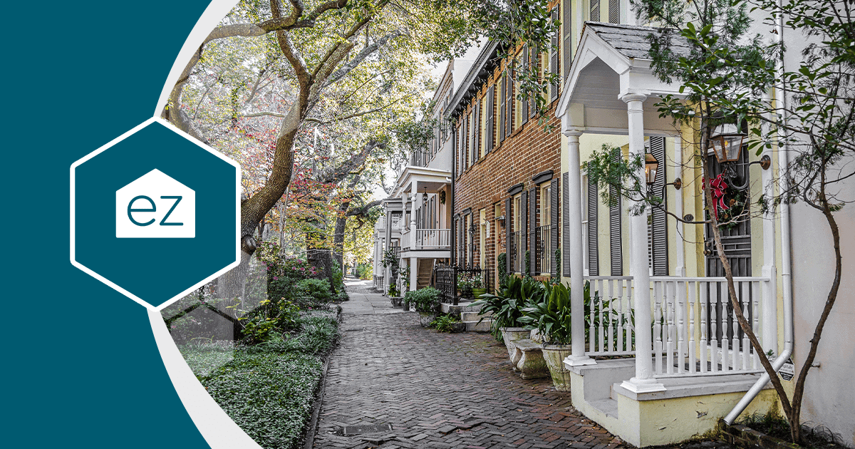 Historic brick streets and row houses in Savannah, Georgia