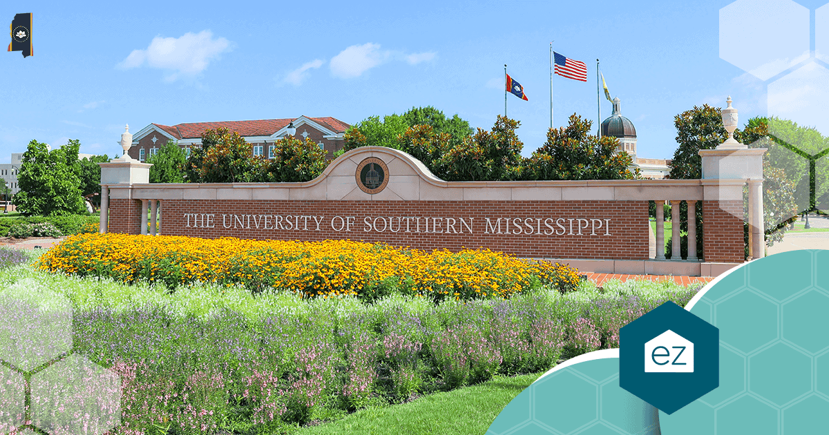 Entrance sign and campus of the University of Southern Mississippi in Hattiesburg